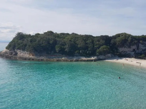 Three-room apartment for 6 people with air conditioning near Porto Vecchio