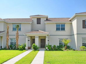 Storey Lake- 4 Bedroom Townhome W/spashpool-1619st Townhouse