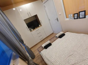 Amelia Apartment