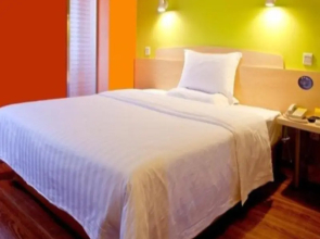 7 Days Inn Yueyang Linxiang Government Branch