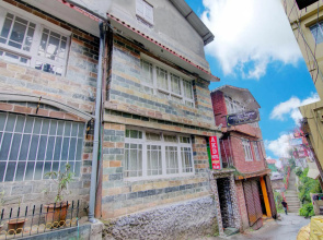 OYO 13844 AKD Hotel