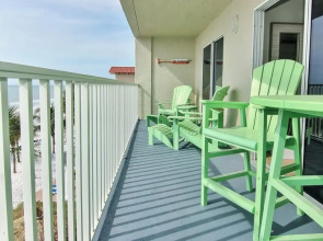 Sea Oats 307 by Teeming Vacation Rentals