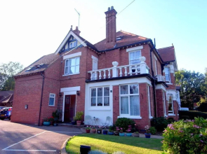 Fairlawns Guest House