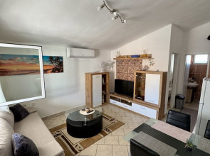 Apartment Didovi Dvori 2 With Jacuzzi
