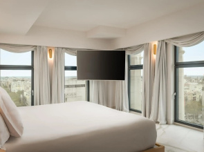 45 Times Barcelona Hotel