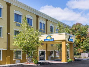 Days Inn by Wyndham Budd Lake