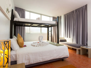 Отель On Hotel Phuket