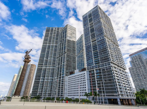 Icon Brickell Downtown W Miami Suites