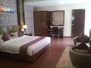Saffron Hotel