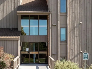2BDR Loft Suite Golf Course Condo 5549