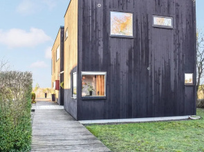 Awesome Home in Färjestaden With 3 Bedrooms, Wifi and Heated Swimming Pool