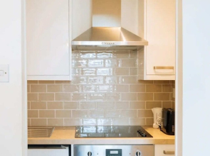 Homely 1 Bedroom Apartment in Dublin City Centre With River View