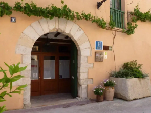 Cal Maginet Hotel