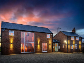 French Vintage Cottage in the Heart of the Fens