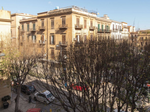 Casa Mada vicino al Politeama