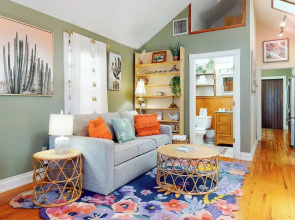1BR Home - Colorful Cottage w/ AC, W & D, Dogs OK