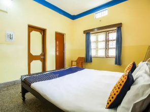 Cherish Guest House by OYO Rooms