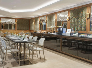 Hôtel Eiffel Blomet