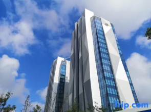 L+Snow Supreme Hotel