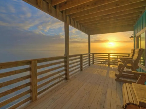 Sleeps 22 3 Homes on the Bay w/ Waterfront Pool + Boat Dock Laguna Village