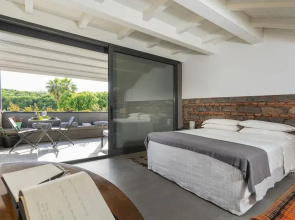 Design Apartment With Terrace by Wonderful Italy