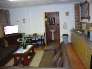 Trafalgar Chalets Unit 1