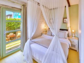 Palas Alacati - Adults Only