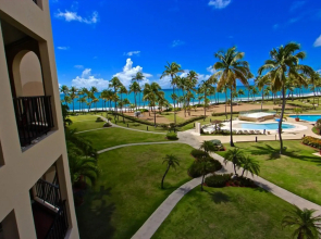 Sea Haven Serenity Villa in Crescent Beach Cb219