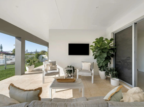 Luxe Family Entertainer on Canal  Private Pool