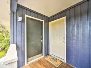 Sunny Edisto Island Duplex - Half Mile to Beach!