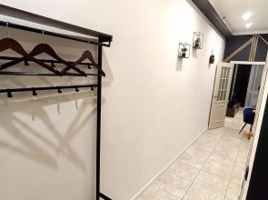 Апартаменты на Микрорайоне 1 Мая 4к1