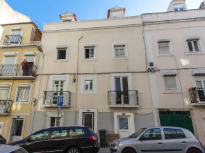 Typical Tailor Made Flat in Central Graça