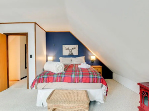 Pet-friendly Home w/ Deck: 4 Mi to Jay Peak Resort
