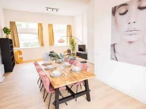 Serviced 3BR Apartment in Utrecht