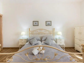 70/2- Spacious & Charming 3 Bedroom Apt In Sliema