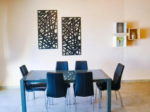 3 Bedroom Apartment With Private Pool and hot tub