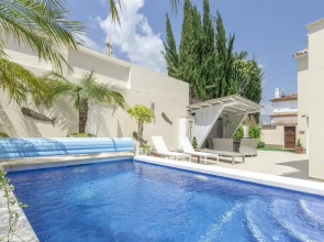 Charming Villa with Luxury Touch
