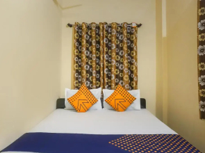 New Royal Lodge by OYO Rooms