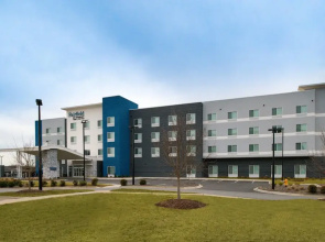 Fairfield Inn & Suites by Marriott Charlotte University Research Park