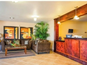 Franklin Inn & Suites
