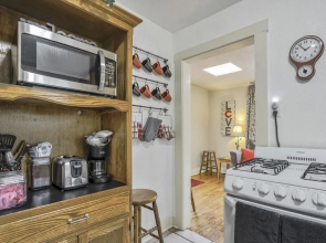 1BR Manitou Spring Cottage Get Away