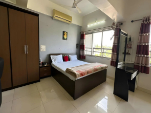 Sarang Lodging & Boarding