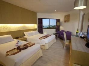 Jomtien Palm Beach Hotel And Resort