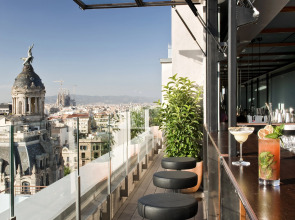 Отель NH Collection Barcelona Gran Calderón