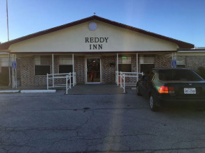 Reddy Inn and Suites
