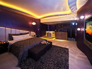 Hefeng Motel