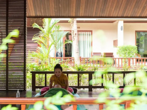 Khaolak Bay Front Resort