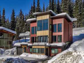 Lookout Lodge By Bear Country