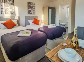 4BR Contractor Accommodation w 4 Bathroom