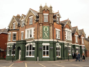 Ox Hotel Bar & Grill